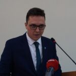 30.01.2020. Starachowice. Sesja Rady Powiatu w Starachowicach. Na zdjęciu: Piotr Babicki - starosta starachowicki / Michał Kita / Radio Kielce