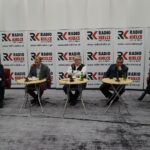 19.01.2020. Kielce. Studio polityczne. Na zdjęciu (od lewej): Marek Kwitek - PiS, Michał Braun - PO-KO, Czesław Siekierski - PSL, Wojciech Zapała - Konfederacja Ruch Narodowy, Małgorzata Marenin - SLD / Kamil Król / Radio Kielce