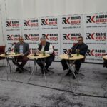 19.01.2020. Kielce. Studio polityczne. Na zdjęciu (od lewej): Marek Kwitek - PiS, Michał Braun - PO-KO, Czesław Siekierski - PSL, Wojciech Zapała - Konfederacja Ruch Narodowy, Małgorzata Marenin - SLD / Kamil Król / Radio Kielce