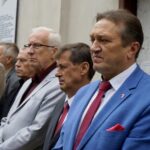 17.09.2019. Kielce. Uroczystości 80. rocznicy agresji sowieckiej na Polskę. Na zdjęciu: Waldemar Bartosz - przewodniczący świętokrzyskiej Solidarności, Leszek Bukowski - kielecka delegatura IPN i Mirosław Gębski - starosta kielecki / Piotr Kwaśniewski / Radio Kielce