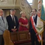 Relikwie błogosławionego ks. Jerzego Popiełuszki zostały uroczyście wprowadzone do kościoła pod wezwaniem Podwyższenia Krzyża Świętego w Łopusznie / Wiktor Dziarmaga / Radio Kielce