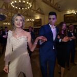 25.01.2020. Ostrowiec św. Studniówka II Liceum Ogólnokształcącego im. J. Chreptowicza / Emilia Sitarska / Radio Kielce