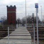 09.01.2020 Jędrzejów. Dworzec PKP. Przejście przez tory / Ewa Pociejowska-Gawęda / Radio Kielce