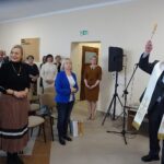 17.01.2020 Błogoszów. Otwarcie Klubu Senior Plus. Od lewej: Zbigniew Koniusz - wojewoda, Renata Janik - wicemarszałek województwa, Maria Barańska - wicestarosta jędrzejowski oraz Ewa Grzyb - kierownik klubu.