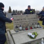 23.01.2020. Jędrzejów. Obchody 157. rocznicy powstania styczniowego. Na zdjęciu (od lewej): Marcin Piszczek -  burmistrz Jędrzejowa, Marek Godlewski - regionalista, pracownik Straży Miejskiej w Jędrzejowie, Sylwia Wróblewska - pracownik UM w Jędrzejowie pracownik Straży Miejskiej w Jędrzejowie / Ewa Pociejowska-Gawęda / Radio Kielce