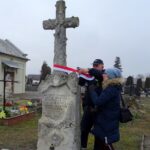 23.01.2020. Jędrzejów. Obchody 157. rocznicy powstania styczniowego. Na zdjęciu (od lewej): Marek Godlewski - regionalista, pracownik Straży Miejskiej w Jędrzejowie, Sylwia Wróblewska - pracownik UM w Jędrzejowie / Ewa Pociejowska-Gawęda / Radio Kielce