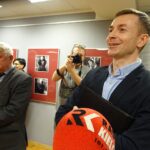 25.01.2020. Jędrzejów. „Galeria na piętrze”. Wystawa jędrzejowianina Piotra Bekiera / Ewa Pociejowska-Gawęda / Radio Kielce