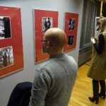 25.01.2020. Jędrzejów. „Galeria na piętrze”. Wystawa jędrzejowianina Piotra Bekiera / Ewa Pociejowska-Gawęda / Radio Kielce