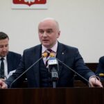 19.12.2019. Kielce. Sesja Rady Miasta Kielce. Na zdjęciu (od lewej): Kamil Suchański - przewodniczący Rady Miasta Kielce, Rafał Nowak - wicewojewoda świętokrzyski i Jarosław Karyś - wiceprzewodniczący Rady Miasta Kielce / Piotr Kwaśniewski / Radio Kielce