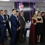 25.01.2020. Kostomłoty Pierwsze. Studniówka Katolickiego Liceum Ogólnokształcącego im. św. Stanisława Kostki w Kielcach / Stanislaw Blinstrub / Radio Kielce