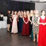 25.01.2020. Kostomłoty Pierwsze. Studniówka Katolickiego Liceum Ogólnokształcącego im. św. Stanisława Kostki w Kielcach / Stanislaw Blinstrub / Radio Kielce