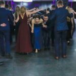 25.01.2020. Kostomłoty Pierwsze. Studniówka Katolickiego Liceum Ogólnokształcącego im. św. Stanisława Kostki w Kielcach / Stanislaw Blinstrub / Radio Kielce