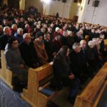 16.01.2020. Starachowice. Jarosław Kaczyński, prezes PiS, uczestniczył w mszy świętej w przededniu rocznicy śmierci swojej matki - Jadwigi Kaczyńskiej. Nabożeństwo odbyło się w kościele pod wezwaniem Wszystkich Świętych / Jarosław Kubalski / Radio Kielce