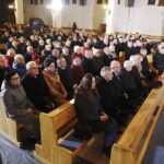 16.01.2020. Starachowice. Jarosław Kaczyński, prezes PiS, uczestniczył w mszy świętej w przededniu rocznicy śmierci swojej matki - Jadwigi Kaczyńskiej. Nabożeństwo odbyło się w kościele pod wezwaniem Wszystkich Świętych / Jarosław Kubalski / Radio Kielce