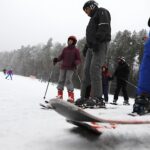 26.01.2020. Kielce. Ferie zimowe na stoku narciarskim na Stadionie / Jarosław Kubalski / Radio Kielce