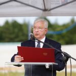 Michniów. Uroczystości w rocznicę pacyfikacji wsi przez Niemców. Na zdjęciu: poseł Krzysztof Lipiec / Jarosław Kubalski / Radio Kielce