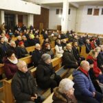 16.01.2020. Starachowice. Jarosław Kaczyński, prezes PiS, uczestniczył w mszy świętej w przededniu rocznicy śmierci swojej matki - Jadwigi Kaczyńskiej. Nabożeństwo odbyło się w kościele pod wezwaniem Wszystkich Świętych / Jarosław Kubalski / Radio Kielce