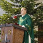 16.01.2020. Starachowice. Jarosław Kaczyński, prezes PiS, uczestniczył w mszy świętej w przededniu rocznicy śmierci swojej matki - Jadwigi Kaczyńskiej. Nabożeństwo odbyło się w kościele pod wezwaniem Wszystkich Świętych / Jarosław Kubalski / Radio Kielce