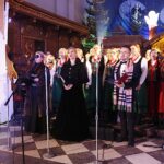 06.01.2020 Święty Krzyż. Charytatywny koncert kolęd. Występ finałowy - wszyscy artyści na czele z Magdaleną Idzik, Renatą Drozd i Jakubem Milewskim / Jarosław Kubalski / Radio Kielce