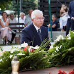 Michniów. Uroczystości w rocznicę pacyfikacji wsi przez Niemców. Na zdjęciu: poseł Krzysztof Lipiec / Jarosław Kubalski / Radio Kielce