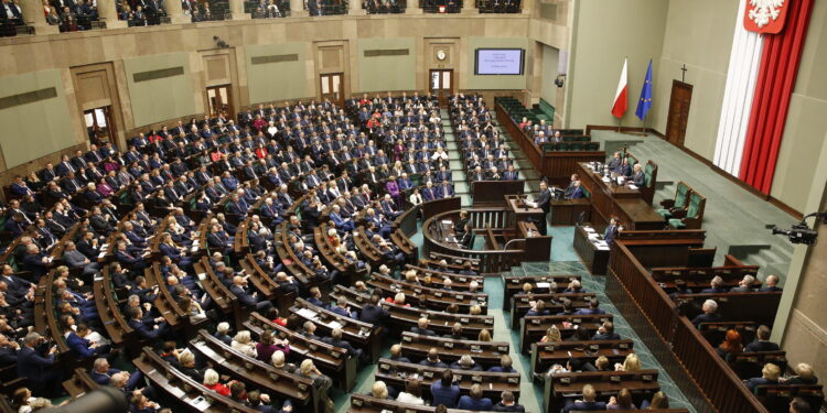 Warszawa. Sejm. Pierwsze posiedzenie izby IX kadencji / Jarosław Kubalski / Radio Kielce