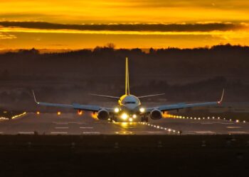 Port lotniczy Kraków-Balice / Wiktor Taszłow / Radio Kielce