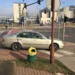 20.01.2020. Kielce. Skrzyżowanie ulic Radiowej i Tysiąclecia Państwa Polskiego. Przejście dla pieszych drogą na... parking / Radio Kielce
