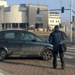 20.01.2020. Kielce. Skrzyżowanie ulic Radiowej i Tysiąclecia Państwa Polskiego. Przejście dla pieszych drogą na... parking / Radio Kielce
