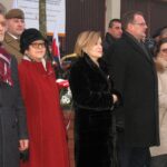 18.01.2020. Bodzentyn. Zakończenie Marszu Szlakiem Powstańców Styczniowych Suchedniów-Bodzentyn. Na zdjęciu (od lewej): senator Krzysztof Słoń, Maria Zuba - doradca wojewody, Anna Krupka - wiceminister sportu, Jan Józef Kasprzyk - szef Urzędu ds. Kombatantów i Osób Represjonowanych, poseł Agata Wojtyszek, Jerzy Stopa / Anna Głąb / Radio Kielce