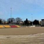 08.01.2020 Busko-Zdrój. Modernizacja stadionu miejskiego / Marta Gajda / Radio Kielce