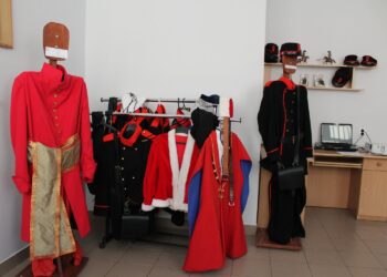 24.01.2020. Pińczów. Siedziba Pińczowskiego Klubu Polskiej Sztuki Walki Signum Polonicum mieści się w jednym z pomieszczeń Szkoły Podstawowej nr 1 przy ulicy 1 Maja w Pińczowie / Marta Gajda / Radio Kielce