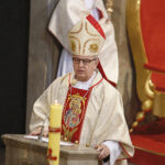 Obchody 228. rocznicy uchwalenia Konstytucji 3 Maja. Msza święta za Ojczyznę w katedrze. Biskup kielecki Jan Piotrowski / Jarosław Kubalski / Radio Kielce