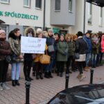 29.01.2020. Michałów. Pikieta w obronie szkoły w Sędowicach / Marta Gajda / Radio Kielce