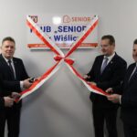 30.01.2020 Wiślica. Otwarcie klubu Senior Plus. Od lewej: Zbigniew Koniusz - wojewoda świętokrzyski, Jacek Gocyk -  przewodniczący rady gminy, Jarosław Jaworski – burmistrz Wiślicy, Artur Konarski – radny sejmiku / Marta Gajda / Radio Kielce