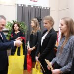 31.01.2020. Busko-Zdrój. Uczniowie z powiatu buskiego otrzymali stypendium Prezesa Rady Ministrów / Marta Gajda / Radio Kielce