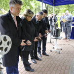 Kielce. Odsłonięcie repliki ławeczki Andrzeja Koziei przy ul. Jagiellońskiej / Jarosław Kubalski / Radio Kielce