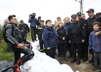 Zawichost. Wizyta wicepremier Beaty Szydło i ministra Mariusza Błaszczaka / Jarosław Kubalski / Radio Kielce