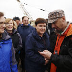 Zawichost. Wizyta wicepremier Beaty Szydło i ministra Mariusza Błaszczaka. Na zdjęciu (od lewej): wojewoda Agata Wojtyszek, wiceminister Anna Krupka, poseł Marek Kwitek i wicepremier Beata Szydło / Jarosław Kubalski / Radio Kielce