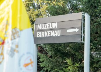 29.07.2016. Muzeum Auschwitz przed przyjazdem papieża / Włodzimierz Batóg / Radio Kielce