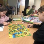 28.01.2020. Chwałki. Zawody w grach planszowych / Grażyna Szlęzak-Wójcik / Radio Kielce