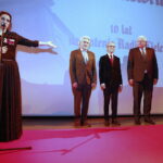 12.05.2019 Kielce. WDK. 10 lecie istnienia audycji Polskiego Radia Kielce "Moc Historii". Magdalena Sitek oraz 12.05.2019 Kielce. WDK. 10 lecie istnienia audycji Polskiego Radia Kielce "Moc Historii". Magdalena Sitek oraz twórcy audycji Tomasz Tamborski, Cezary Jastrzębski i Bohdan Gumowski / Jarosław Kubalski / Radio Kielce