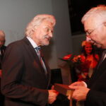 12.05.2019 Kielce. WDK. 10 lecie istnienia audycji Polskiego Radia Kielce "Moc Historii". Magdalena Sitek oraz 12.05.2019 Kielce. WDK. 10 lecie istnienia audycji Polskiego Radia Kielce "Moc Historii". Twórcy audycji Tomasz Tamborski, Cezary Jastrzębski i Bohdan Gumowski odebrali z rąk posła Krzysztofa Lipca i marszałka Andrzeja Bętkowskiego medale Gloria Artis / Jarosław Kubalski / Radio Kielce