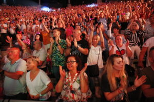 10.08.2019 Kielce. Festiwal Muzyki Tanecznej w amfiteatrze na Kadzielni / Jarosław Kubalski / Radio Kielce