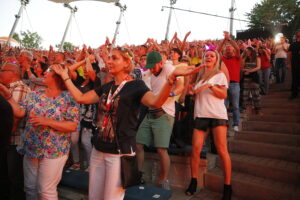 11.08.2019 Kielce. Festiwal Muzyki Tanecznej w amfiteatrze na Kadzielni / Jarosław Kubalski / Radio Kielce