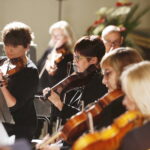 21.09.2019 Wiślica. Poseł Krzysztof Lipiec honorowym obywatelem miasta. Msza święta i koncert w bazylice kolegiackiej / Jarosław Kubalski / Radio Kielce