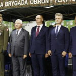 27.09.2019 Kielce. Święto Wojsk Obrony Terytorialnej. Gen. bryg. Artur Dębczak. poseł Krzysztof Lipiec, wiceminister spraw zagranicznych Piotr Wawrzyk, senator Krzysztof Słoń i przewodniczący sejmiku Andrzej Pruś / Jarosław Kubalski / Radio Kielce