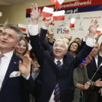 13.10.2019 Kielce. Wybory parlamentarne. Sztab wyborczy Prawa i Sprawiedliwości. Ogłoszenie wstępnych wyników wyborów / Jarosław Kubalski / Radio Kielce