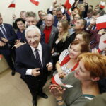 13.10.2019 Kielce. Wybory parlamentarne. Sztab wyborczy Prawa i Sprawiedliwości. Ogłoszenie wstępnych wyników wyborów / Jarosław Kubalski / Radio Kielce