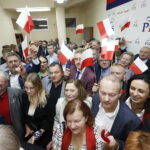 13.10.2019 Kielce. Wybory parlamentarne. Sztab wyborczy Prawa i Sprawiedliwości. Ogłoszenie wstępnych wyników wyborów / Jarosław Kubalski / Radio Kielce