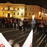 13.12.2019 Kielce. Uroczystości w 38. rocznicę wprowadzenia stanu wojennego. Złożenie kwiatów pod pomnikiem księdza Jerzego Popiełuszki / Jarosław Kubalski / Radio Kielce
